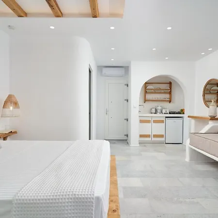 Dream On * Plaka (Naxos)