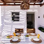 Dream On Plaka (Naxos)