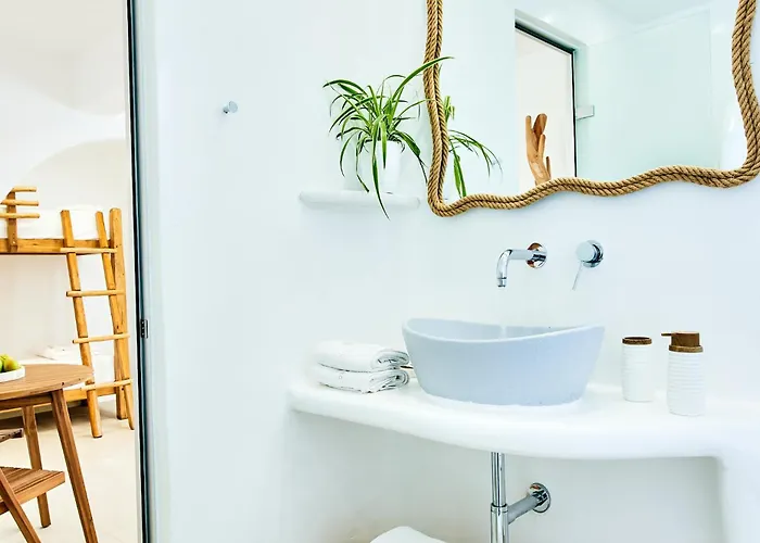 Dream On Plaka (Naxos)