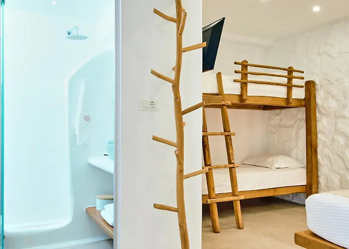 Dream On Plaka (Naxos)